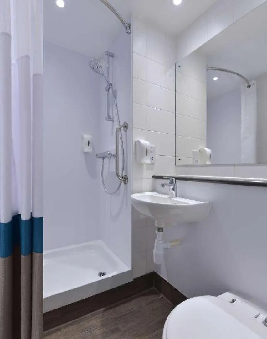 Travelodge Plus Dublin City Centre فندق