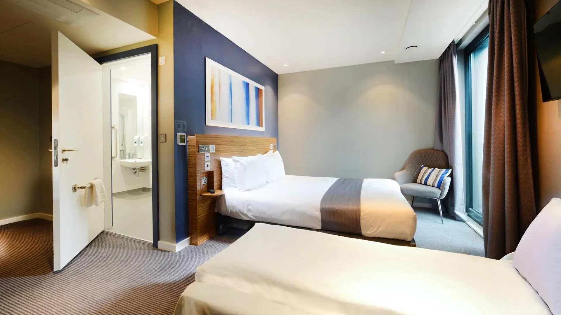 Travelodge Plus Dublin City Centre فندق